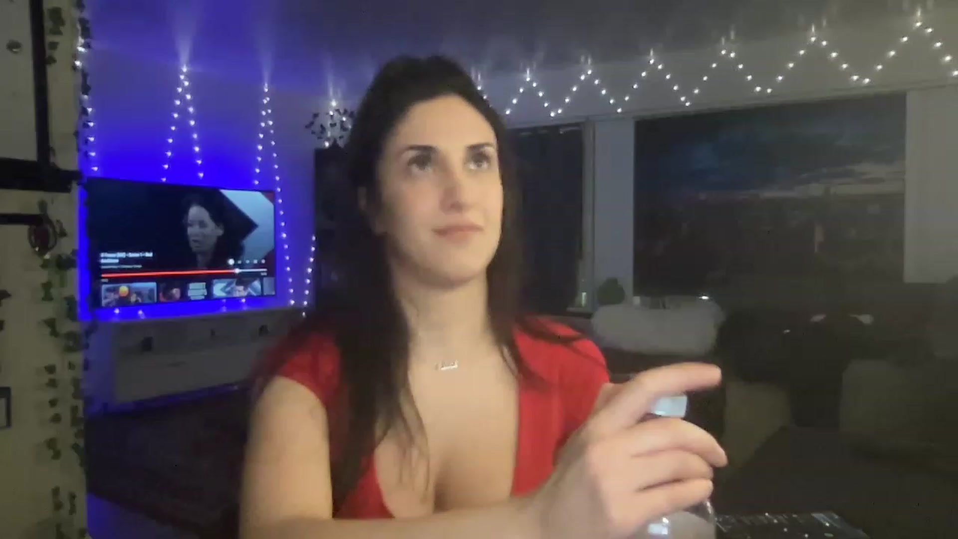 Gallery image thumbnail from LittlePersian's myfreecams stream on, 12/12/2022, 06:42 image 12 of 20