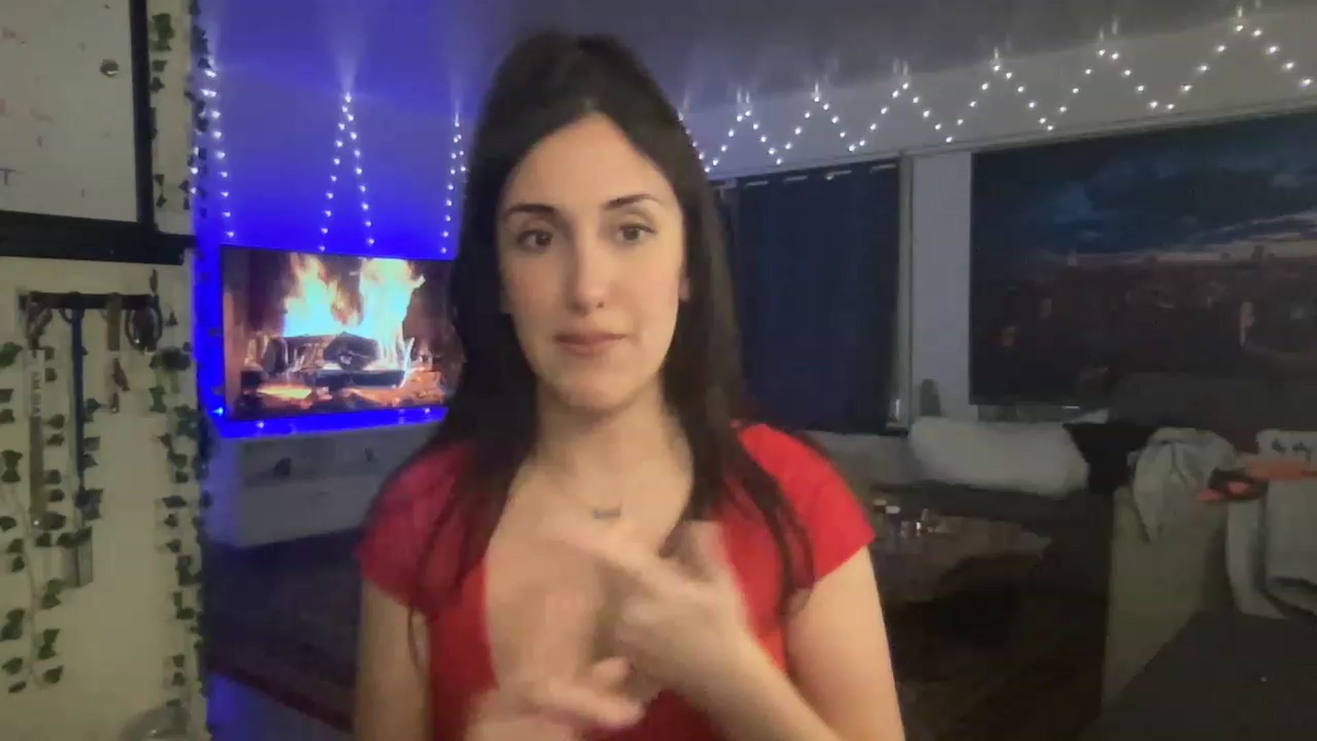 Gallery image thumbnail from LittlePersian's myfreecams stream on, 12/18/2022, 06:41 image 3 of 20