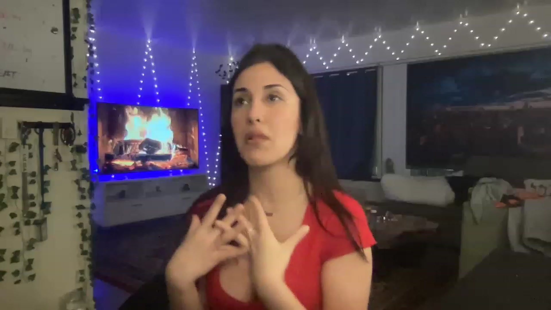 Gallery image thumbnail from LittlePersian's myfreecams stream on, 12/18/2022, 06:41 image 18 of 20
