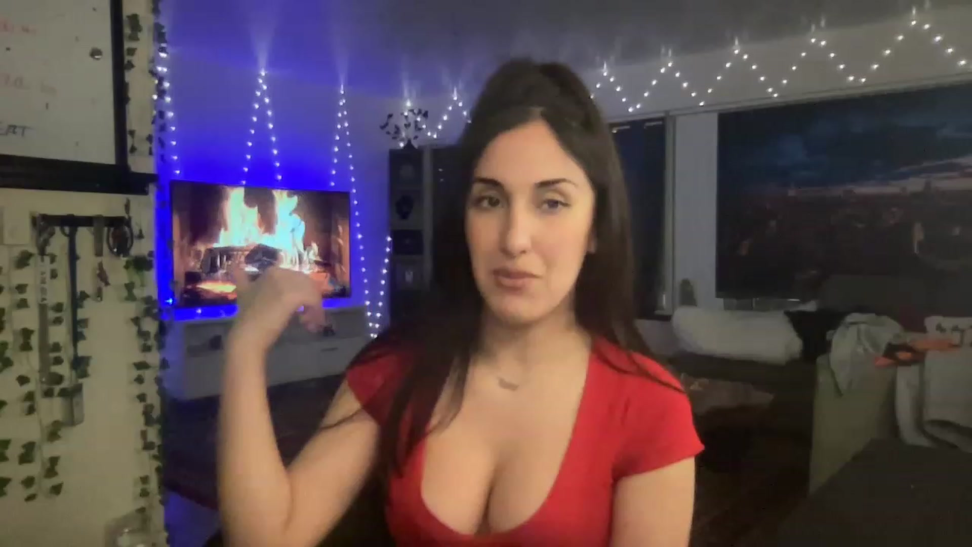 Gallery image thumbnail from LittlePersian's myfreecams stream on, 12/18/2022, 06:41 image 17 of 20