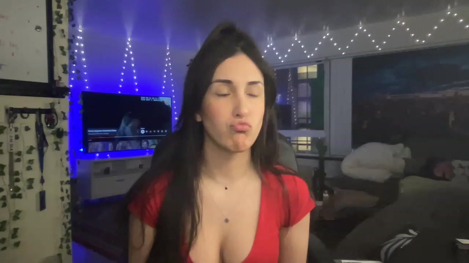 Gallery image thumbnail from LittlePersian's myfreecams stream on, 01/16/2023, 05:49 image 3 of 20