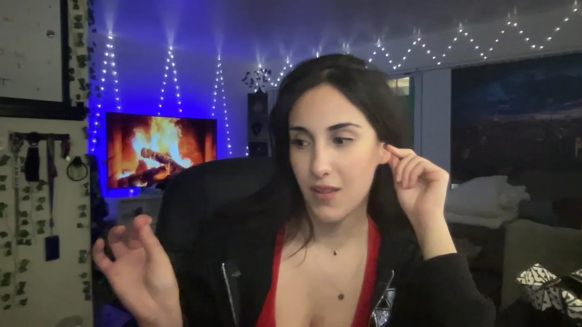 Gallery image thumbnail from LittlePersian's myfreecams stream on, 02/26/2023, 06:00 image 19 of 20