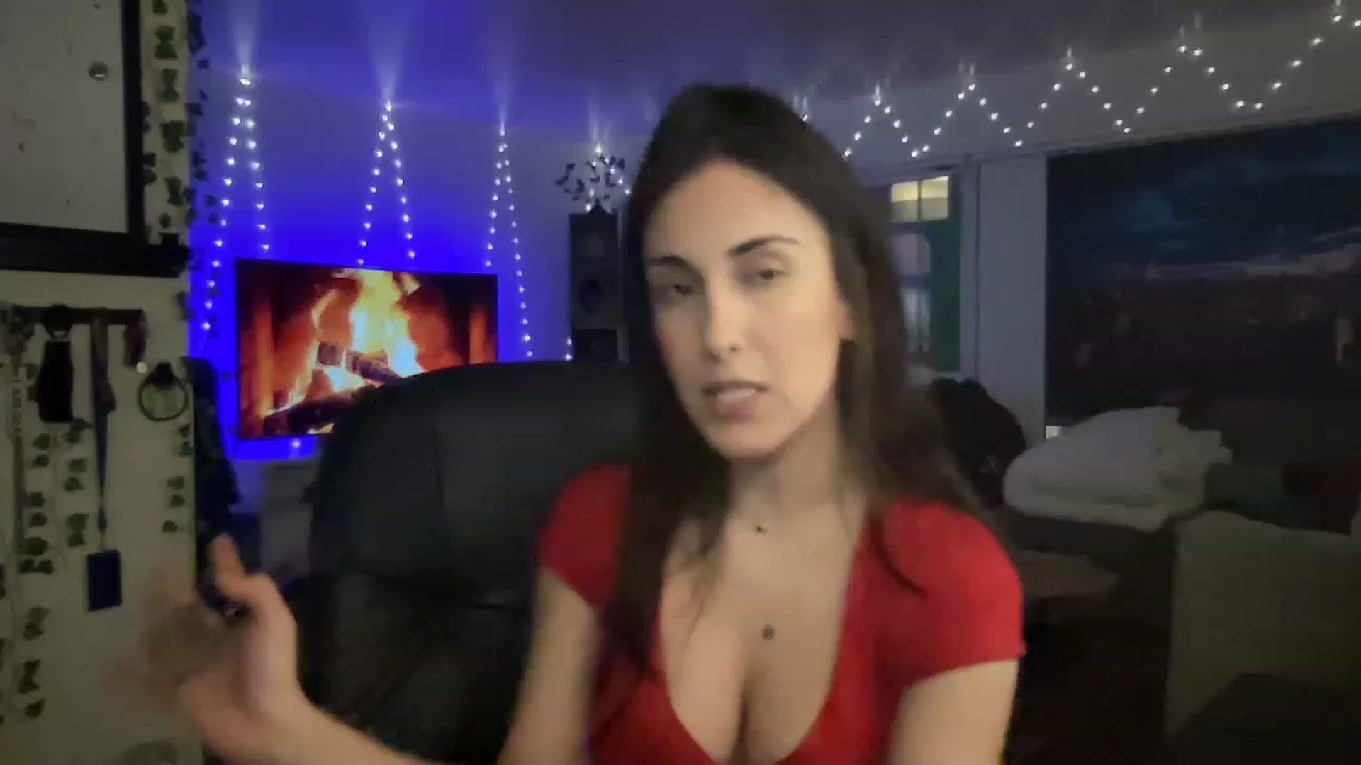 Gallery image thumbnail from LittlePersian's myfreecams stream on, 02/26/2023, 06:00 image 3 of 20