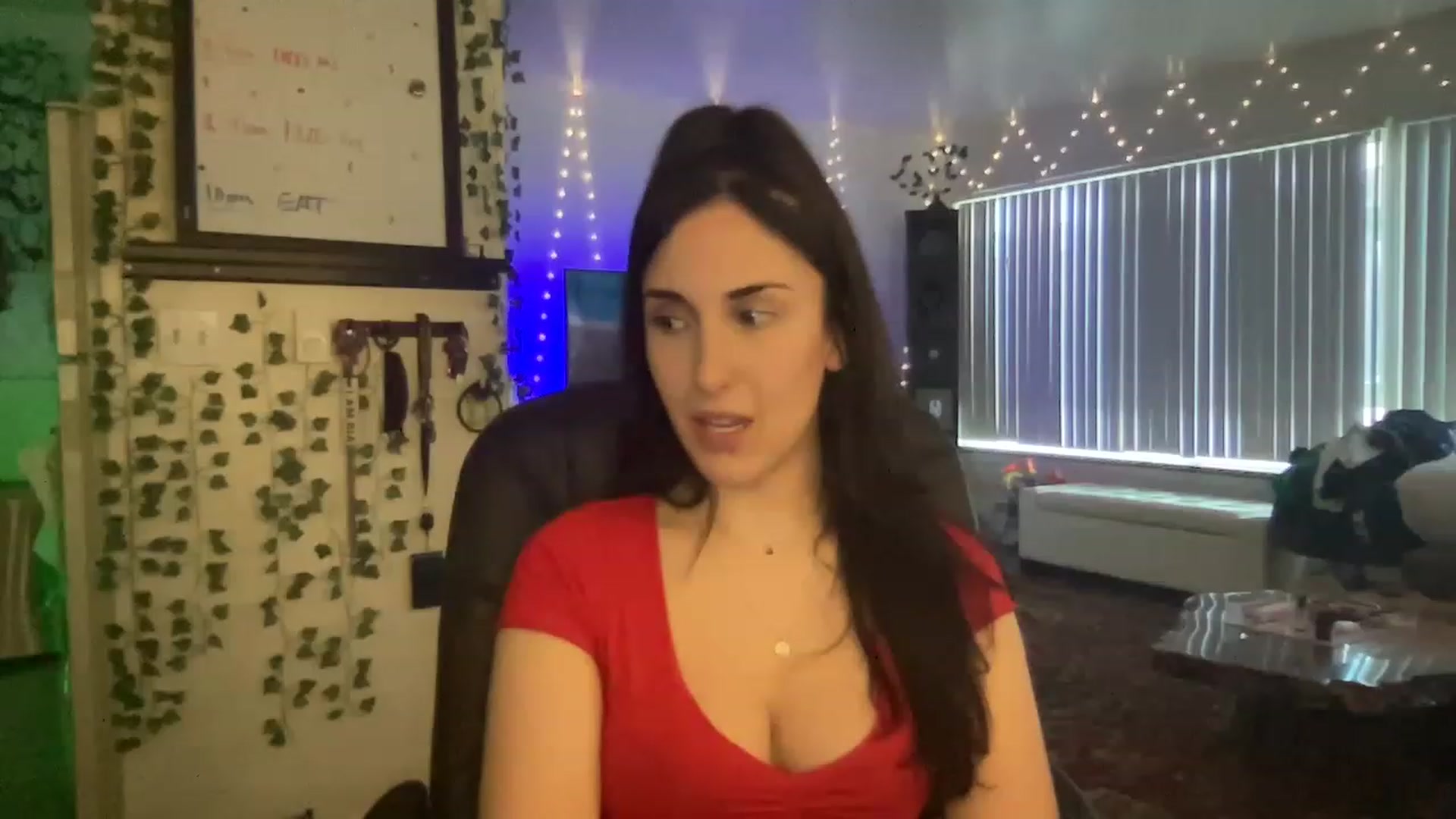 Gallery image thumbnail from LittlePersian's myfreecams stream on, 03/27/2023, 02:25 image 2 of 20