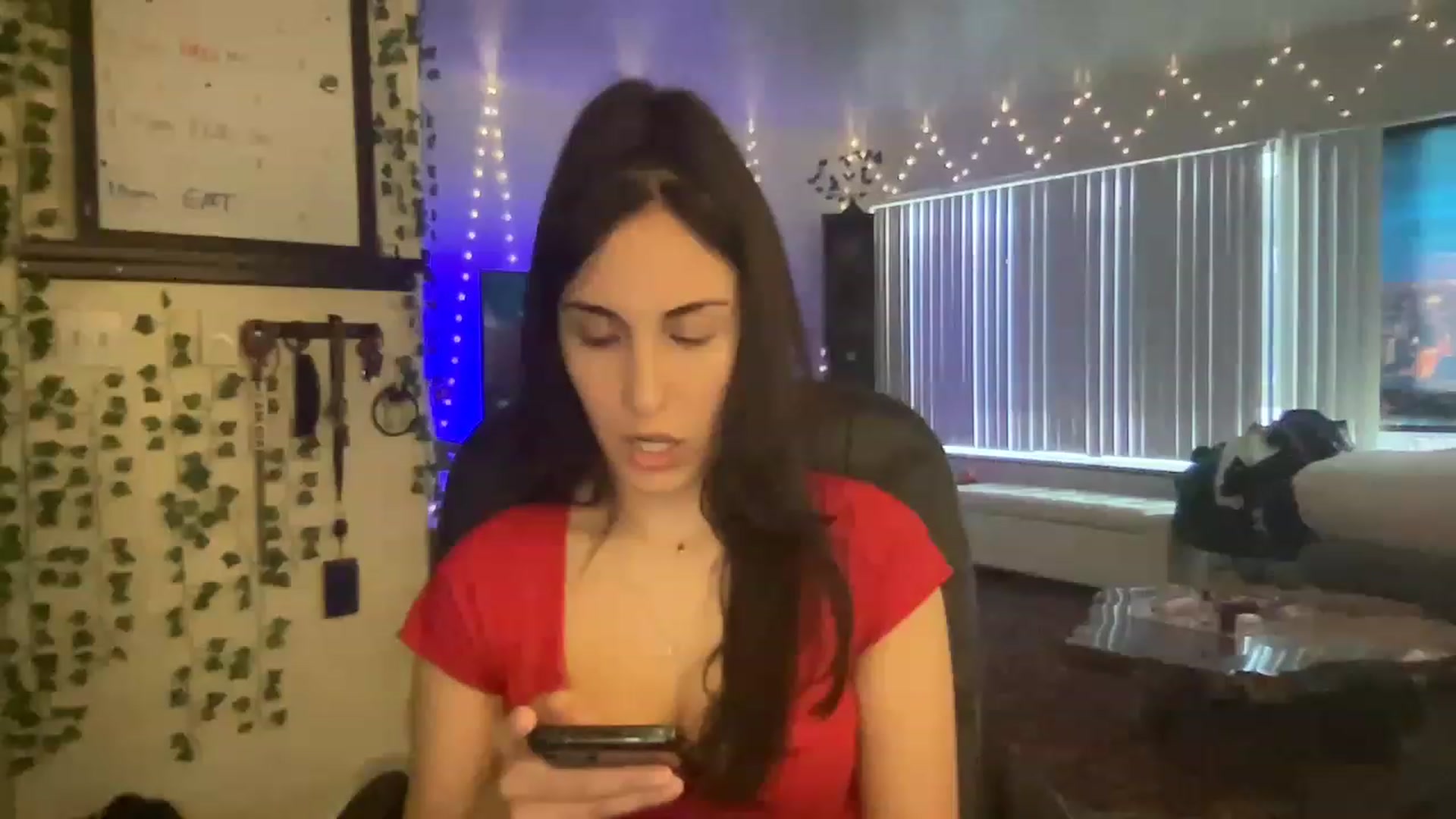 Gallery image thumbnail from LittlePersian's myfreecams stream on, 03/27/2023, 02:25 image 15 of 20