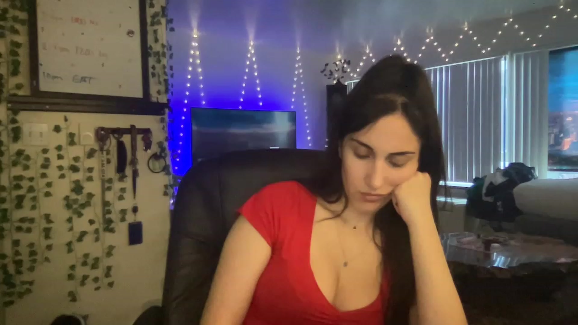 Gallery image thumbnail from LittlePersian's myfreecams stream on, 03/27/2023, 02:25 image 16 of 20