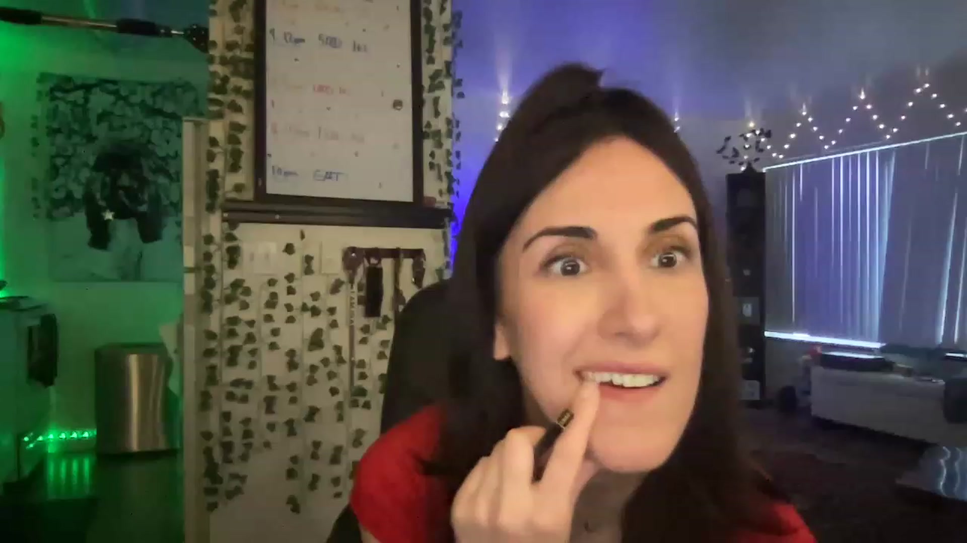 Gallery image thumbnail from LittlePersian's myfreecams stream on, 04/24/2023, 01:58 image 5 of 20