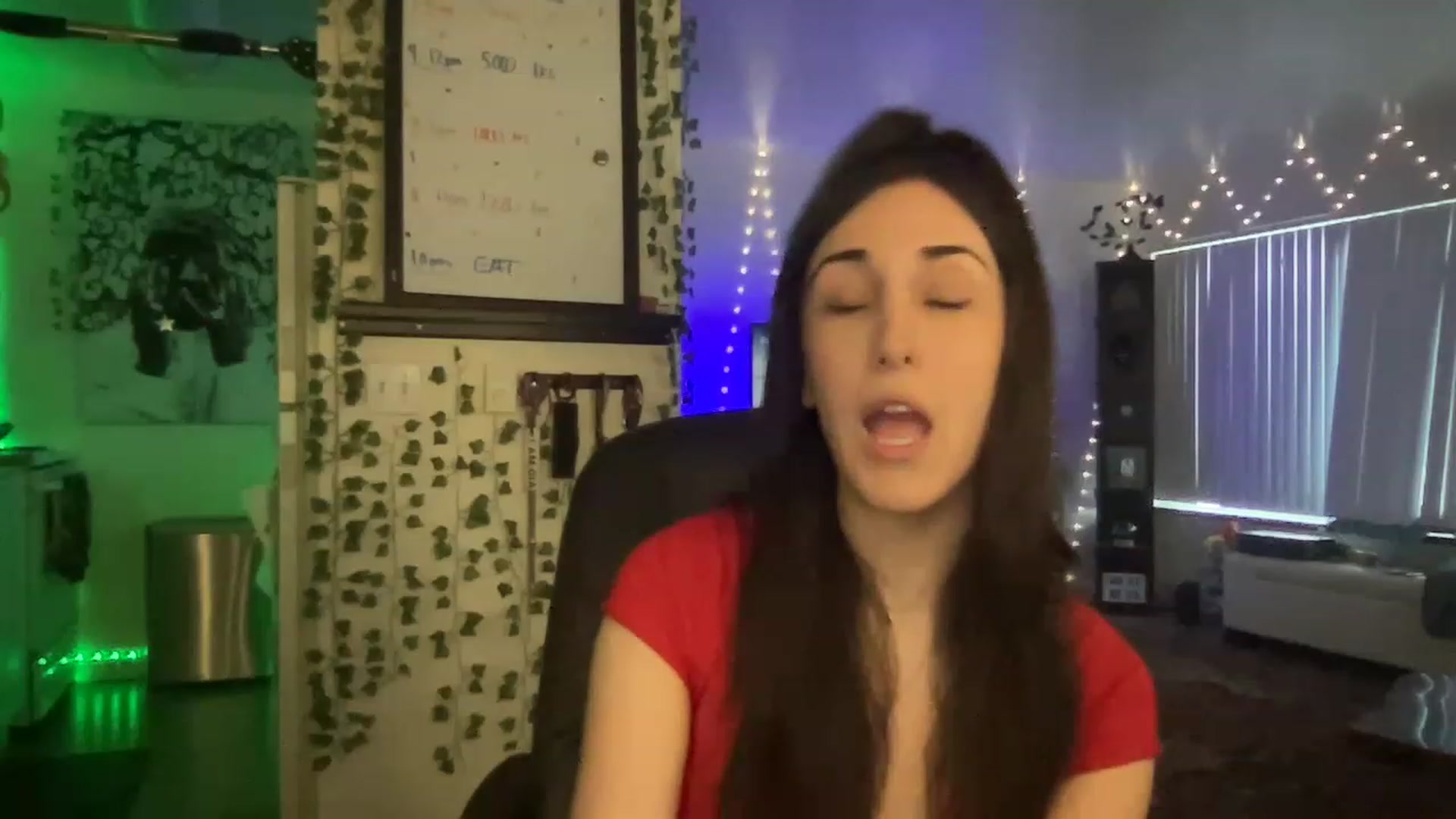 Gallery image thumbnail from LittlePersian's myfreecams stream on, 04/24/2023, 01:58 image 10 of 20