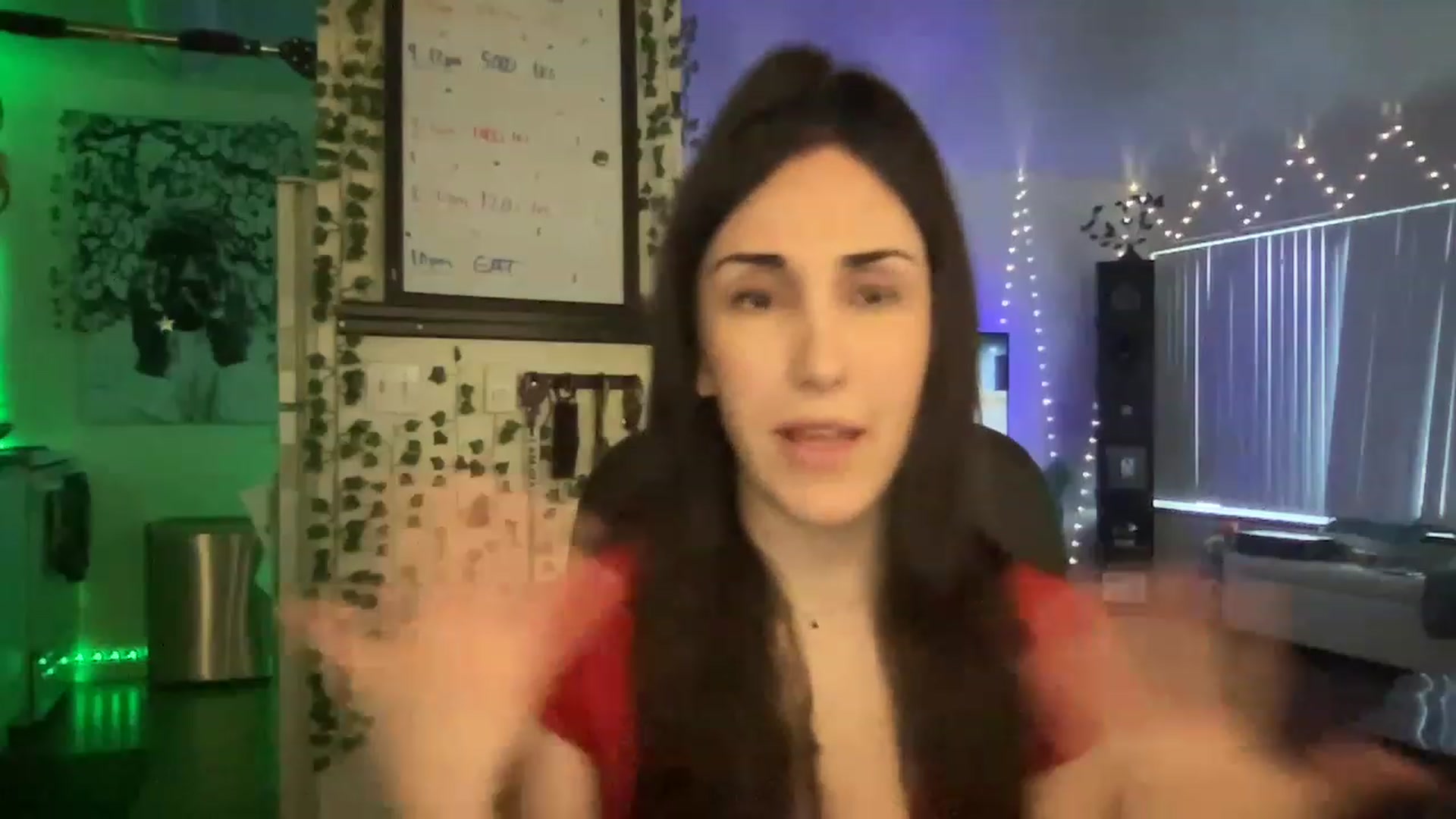 Gallery image thumbnail from LittlePersian's myfreecams stream on, 04/24/2023, 01:58 image 8 of 20