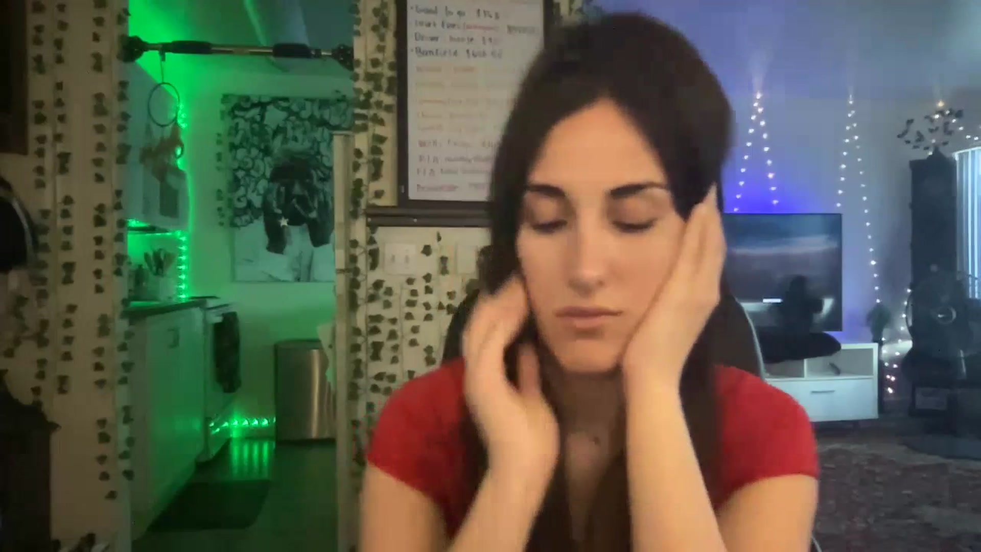 Gallery image thumbnail from LittlePersian's myfreecams stream on, 06/12/2023, 03:44 image 20 of 20