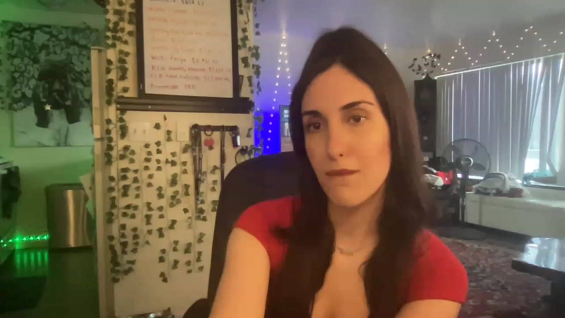 Gallery image thumbnail from LittlePersian's myfreecams stream on, 06/26/2023, 04:15 image 9 of 20