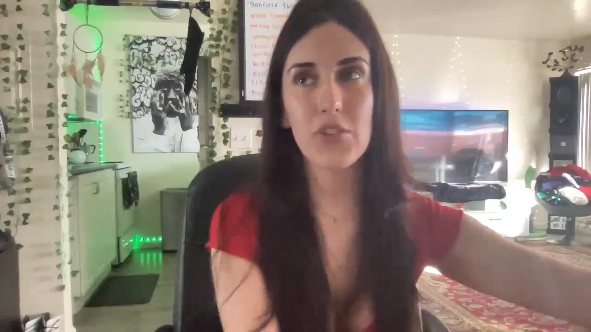 Gallery image thumbnail from LittlePersian's myfreecams stream on, 07/24/2023, 02:45 image 3 of 20