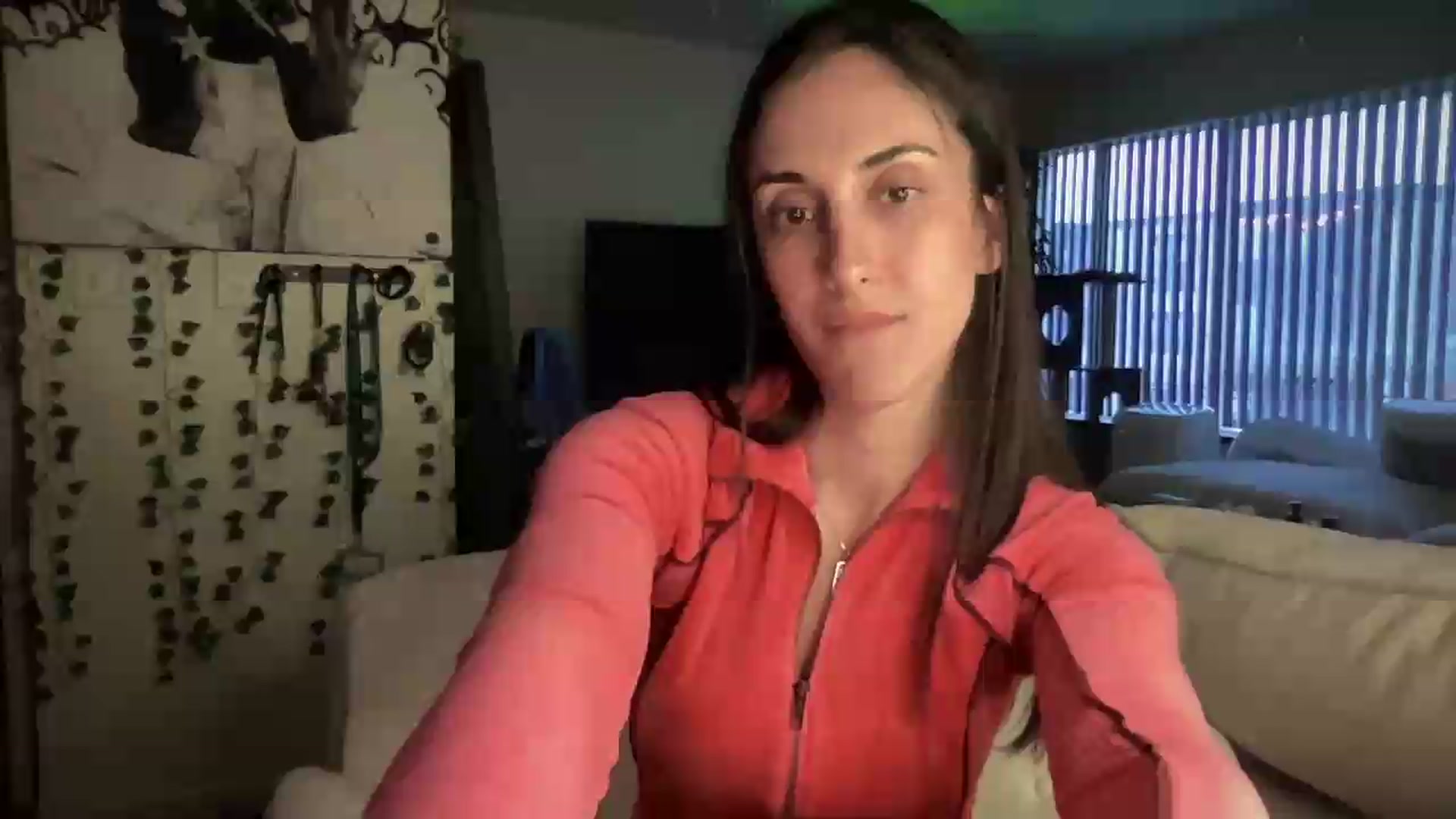 Gallery image thumbnail from LittlePersian's myfreecams stream on, 06/07/2026, 13:36 image 6 of 20