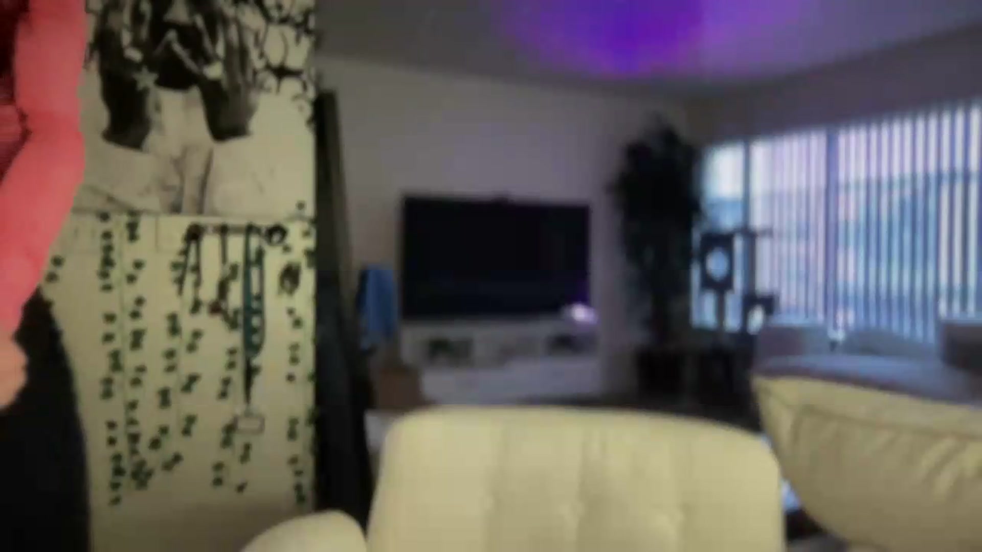 Gallery image thumbnail from LittlePersian's myfreecams stream on, 06/07/2026, 13:36 image 15 of 20