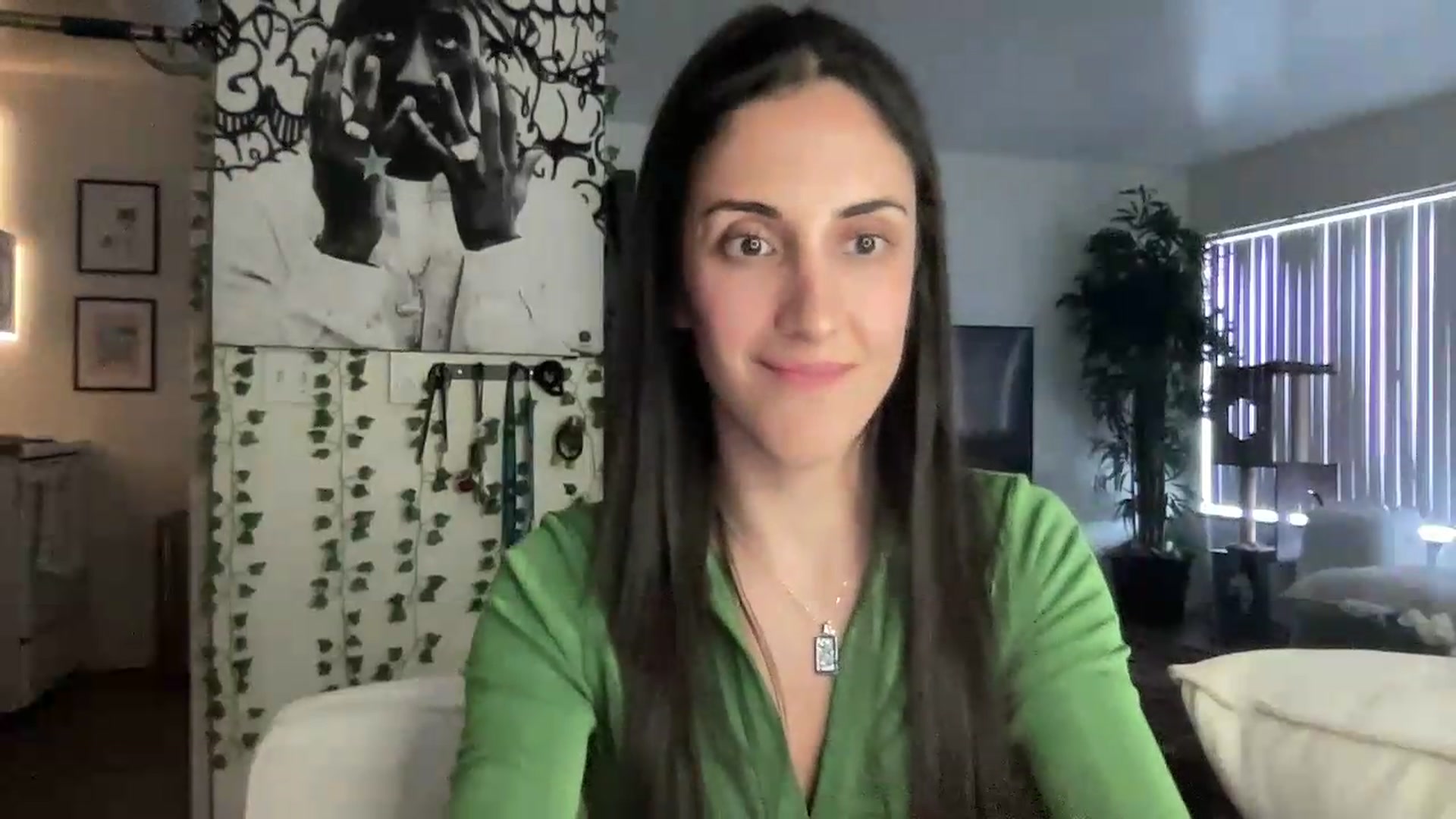 Gallery image thumbnail from LittlePersian's myfreecams stream on, 06/07/2026, 16:23 image 12 of 20