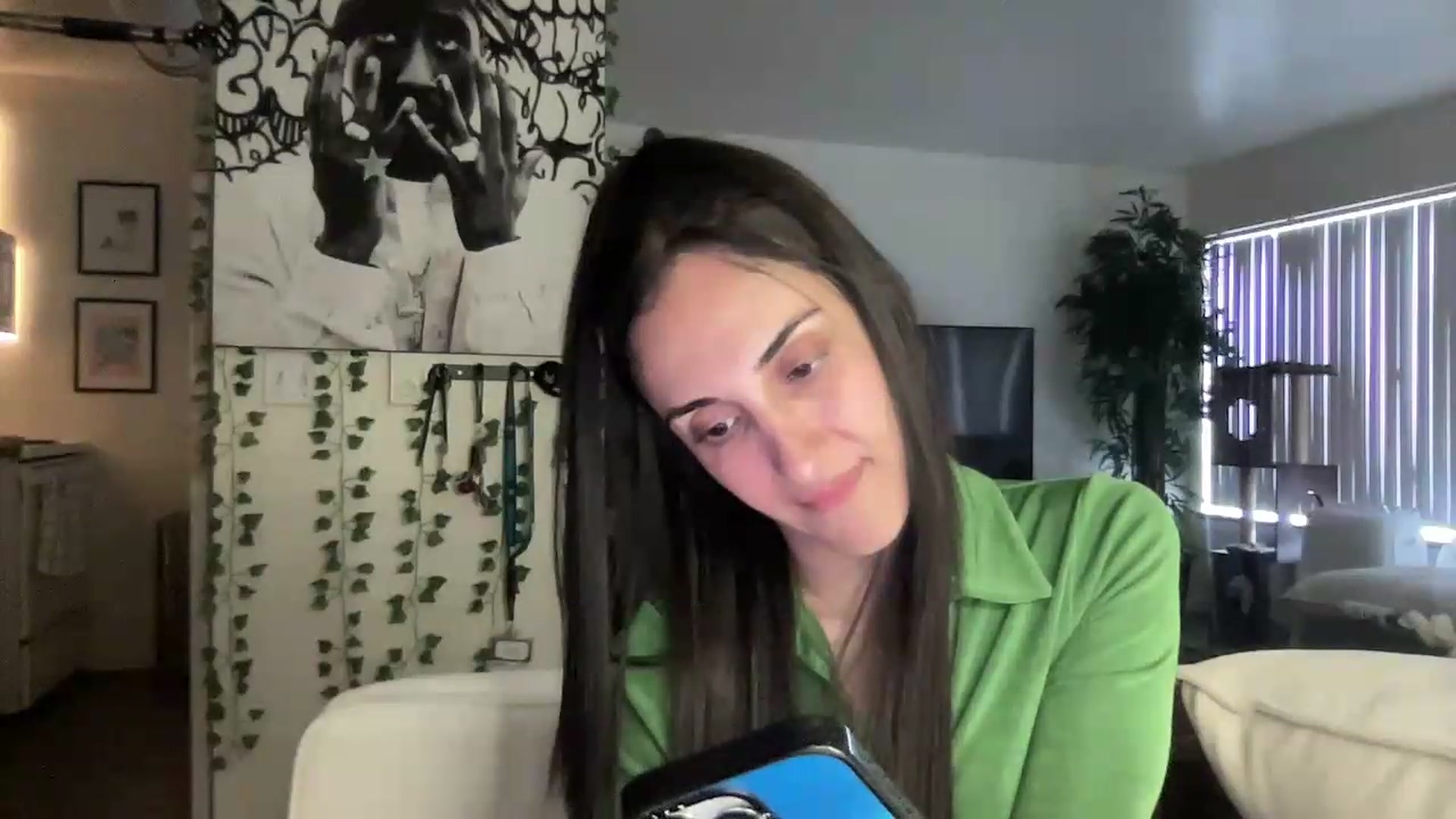 Gallery image thumbnail from LittlePersian's myfreecams stream on, 06/07/2026, 16:23 image 5 of 20
