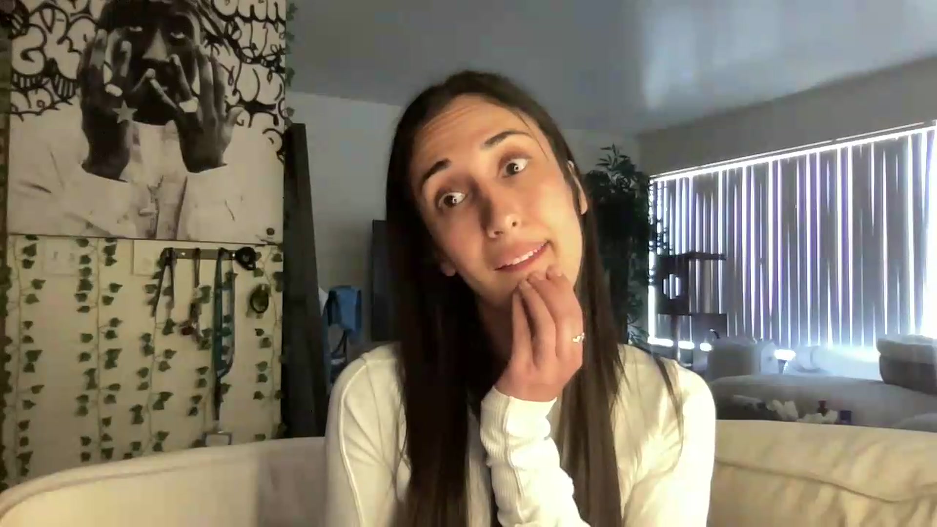 Gallery image thumbnail from LittlePersian's myfreecams stream on, 06/07/2026, 19:20 image 15 of 20