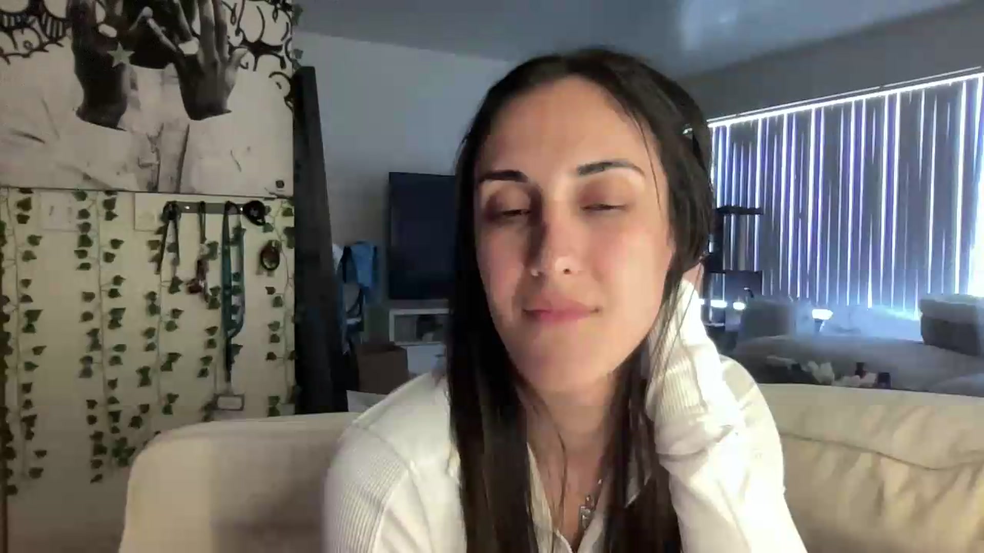 Gallery image thumbnail from LittlePersian's myfreecams stream on, 06/07/2026, 19:20 image 8 of 20