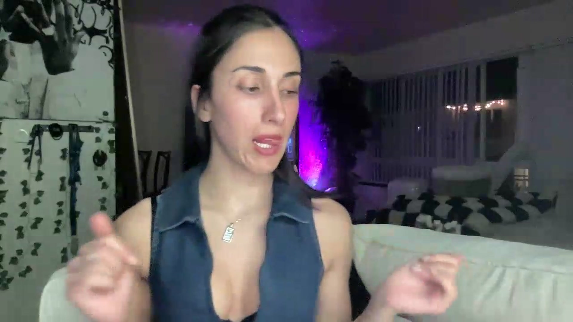 Gallery image thumbnail from LittlePersian's myfreecams stream on, 06/14/2026, 10:33 image 2 of 20