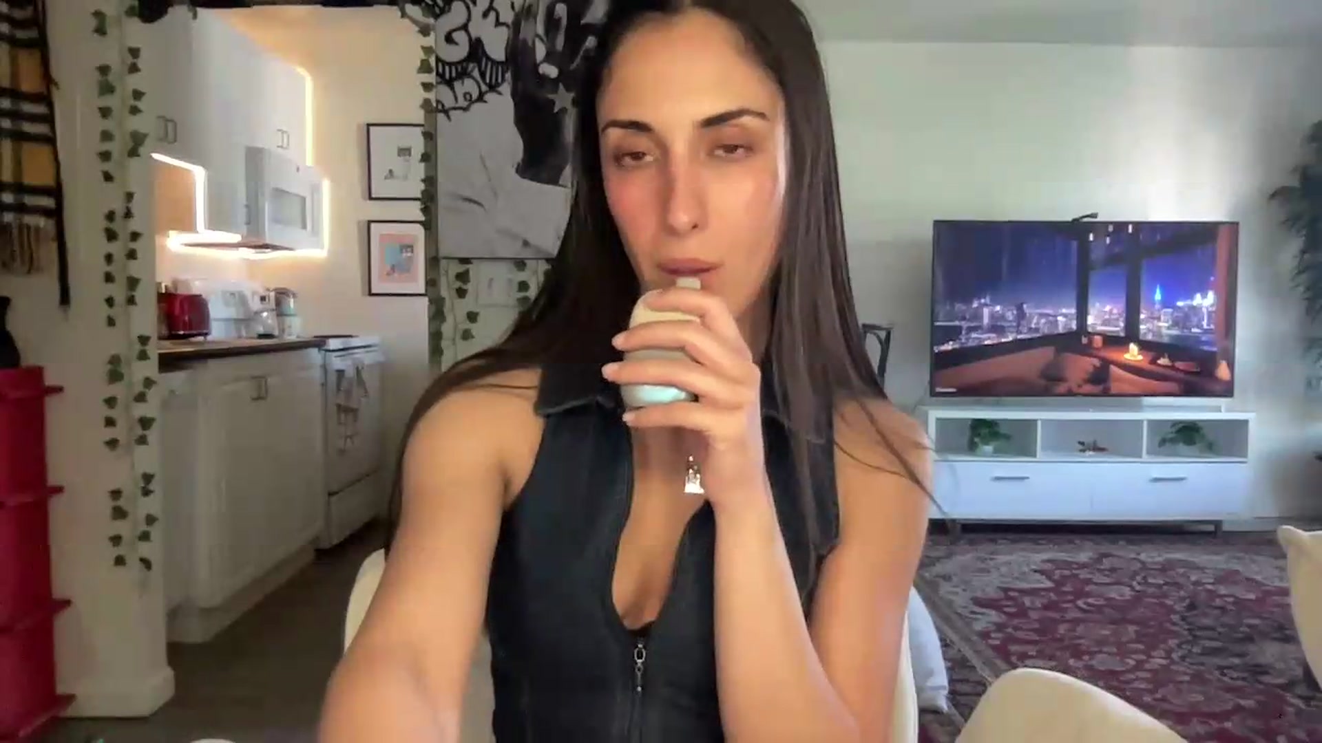 Gallery image thumbnail from LittlePersian's myfreecams stream on, 06/14/2026, 17:09 image 18 of 20