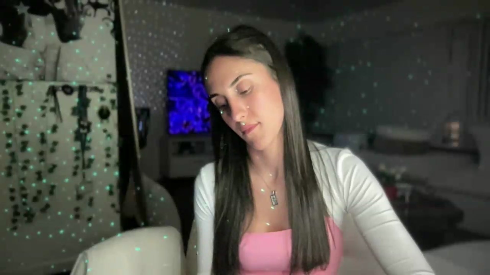 Gallery image thumbnail from LittlePersian's myfreecams stream on, 07/12/2026, 09:36 image 14 of 20