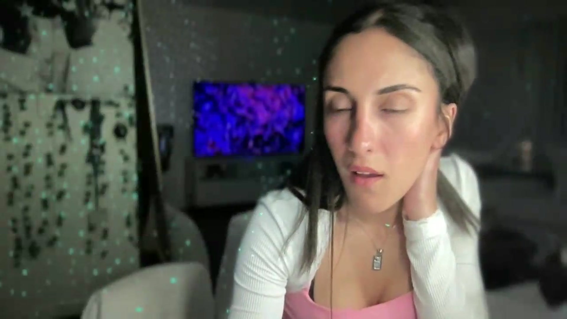 Gallery image thumbnail from LittlePersian's myfreecams stream on, 07/12/2026, 09:36 image 17 of 20
