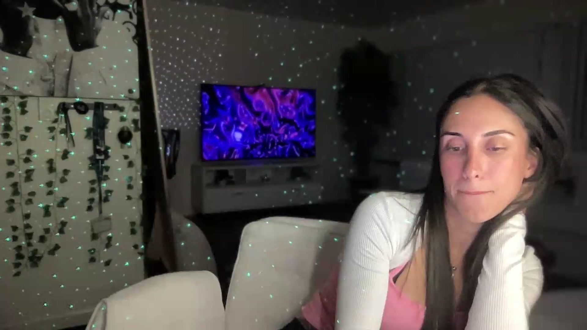 Gallery image thumbnail from LittlePersian's myfreecams stream on, 07/12/2026, 09:36 image 13 of 20