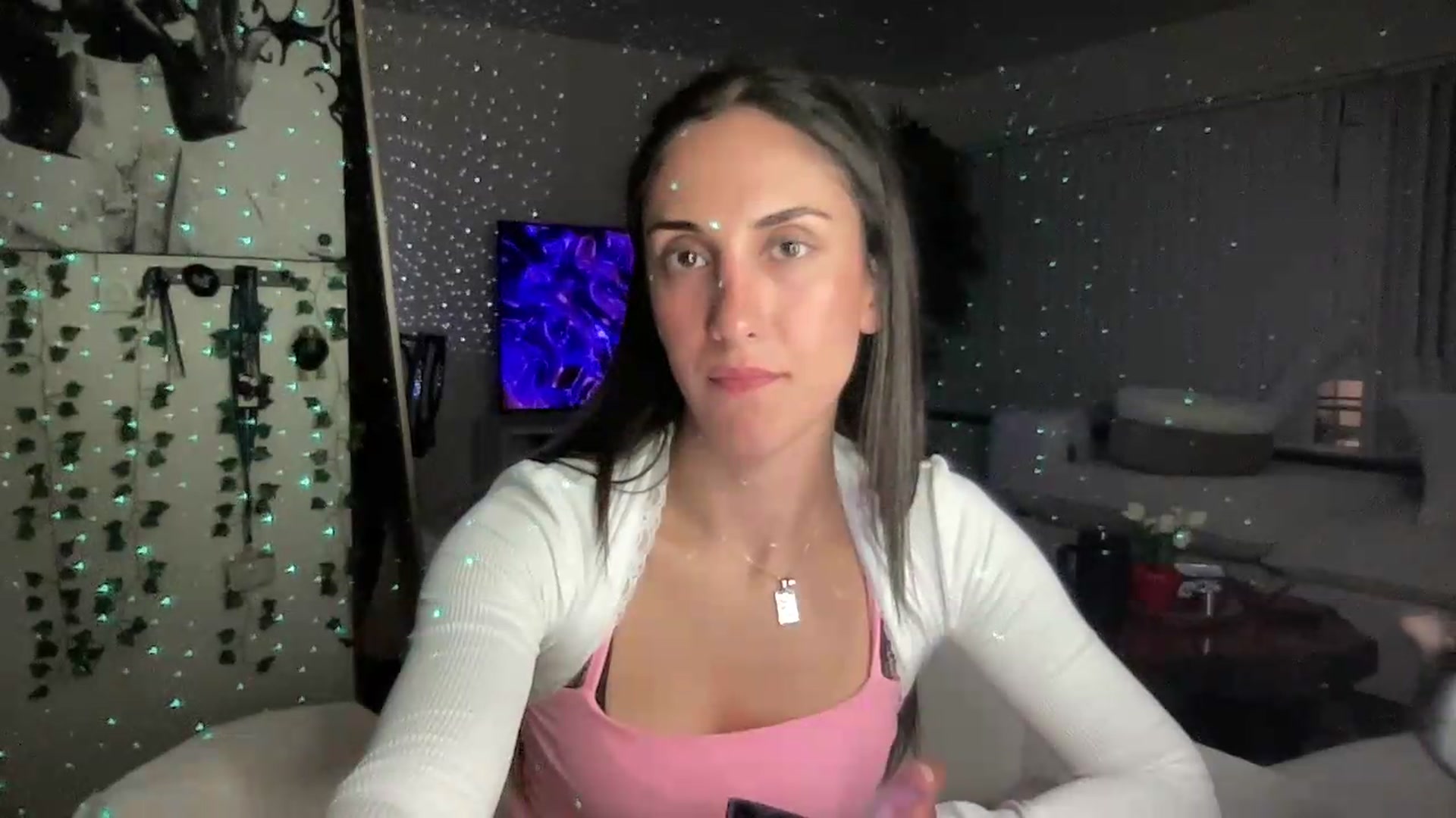 Gallery image thumbnail from LittlePersian's myfreecams stream on, 07/12/2026, 10:01 image 19 of 20