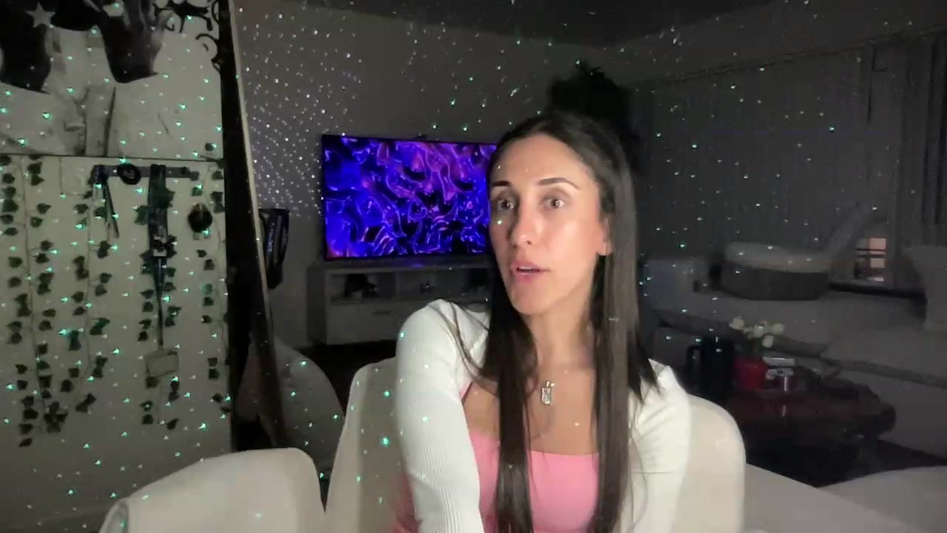 Gallery image thumbnail from LittlePersian's myfreecams stream on, 07/12/2026, 10:01 image 6 of 20