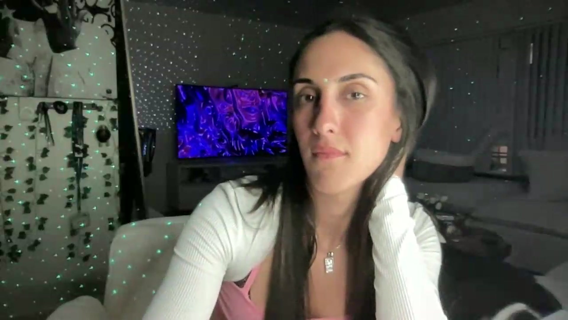 Gallery image thumbnail from LittlePersian's myfreecams stream on, 07/12/2026, 10:50 image 5 of 20