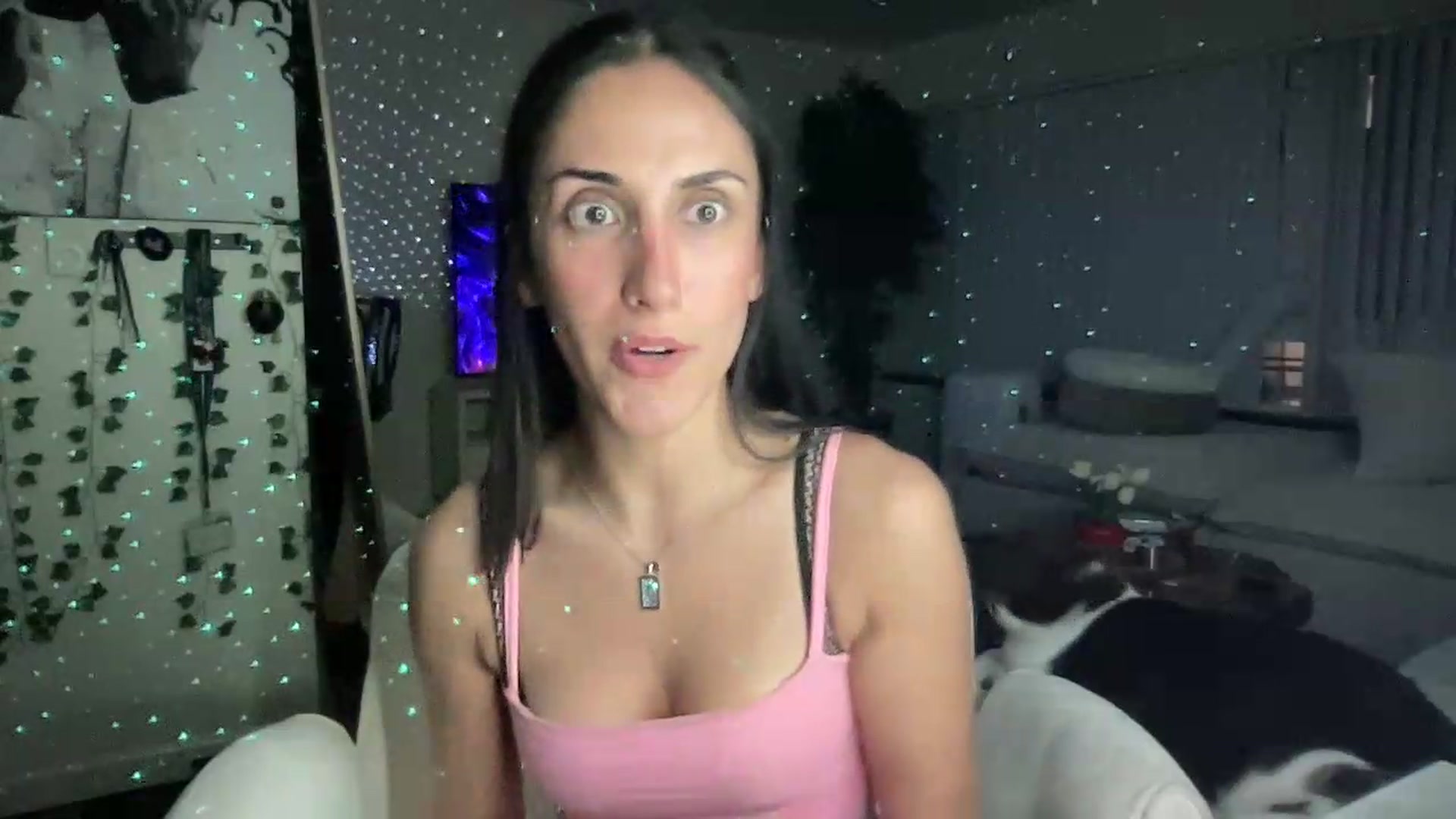 Gallery image thumbnail from LittlePersian's myfreecams stream on, 07/12/2026, 10:50 image 19 of 20