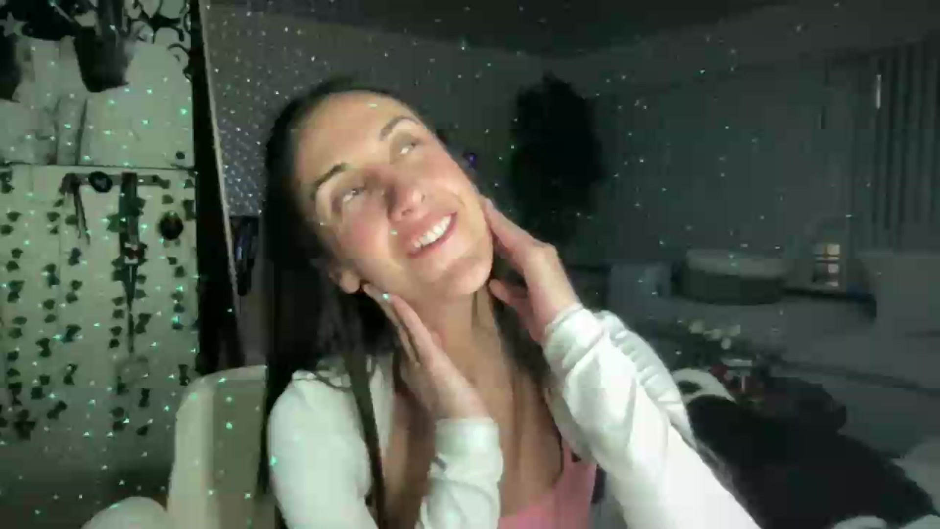 Gallery image thumbnail from LittlePersian's myfreecams stream on, 07/12/2026, 10:50 image 1 of 20