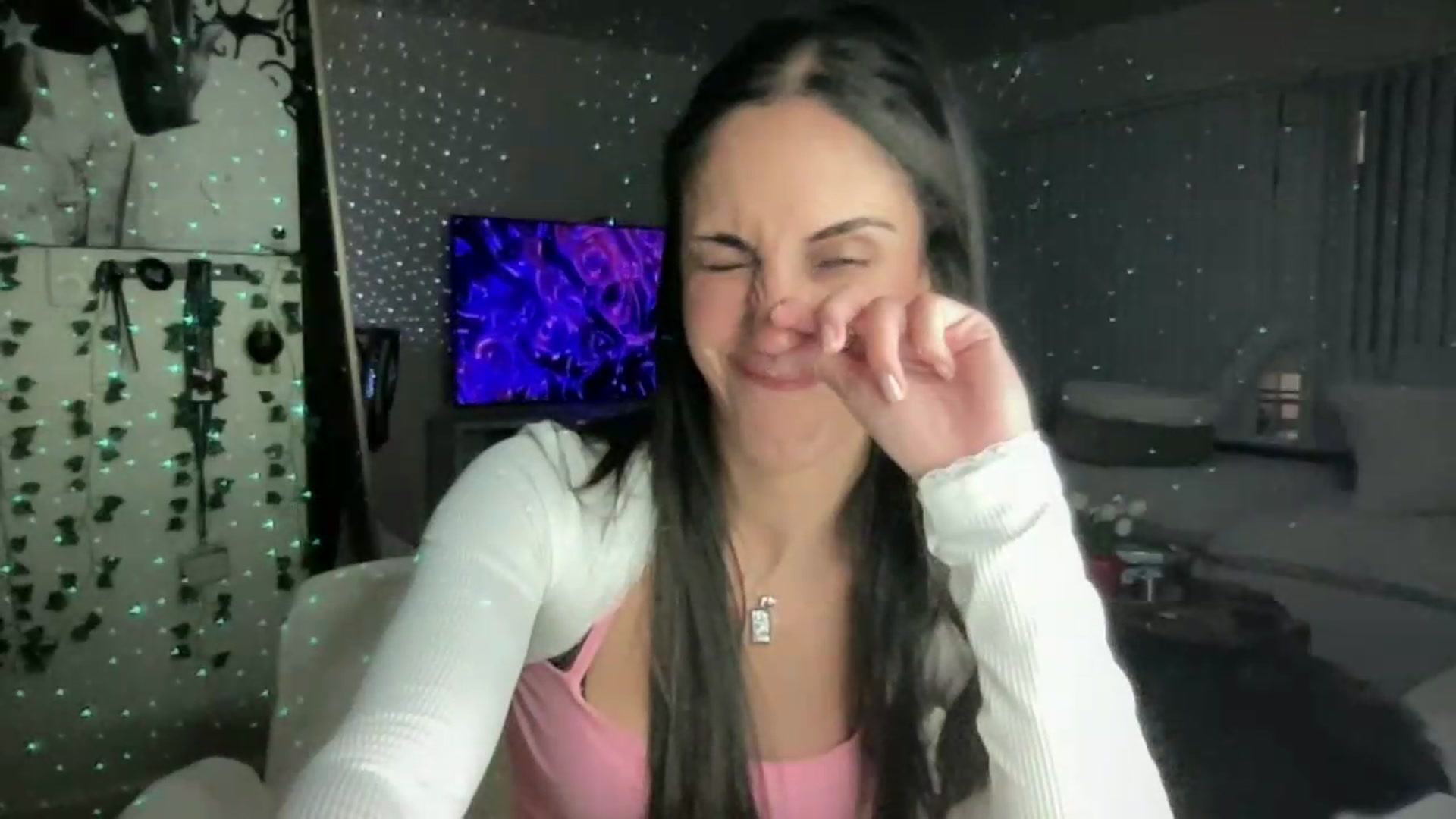 Gallery image thumbnail from LittlePersian's myfreecams stream on, 07/12/2026, 10:50 image 6 of 20