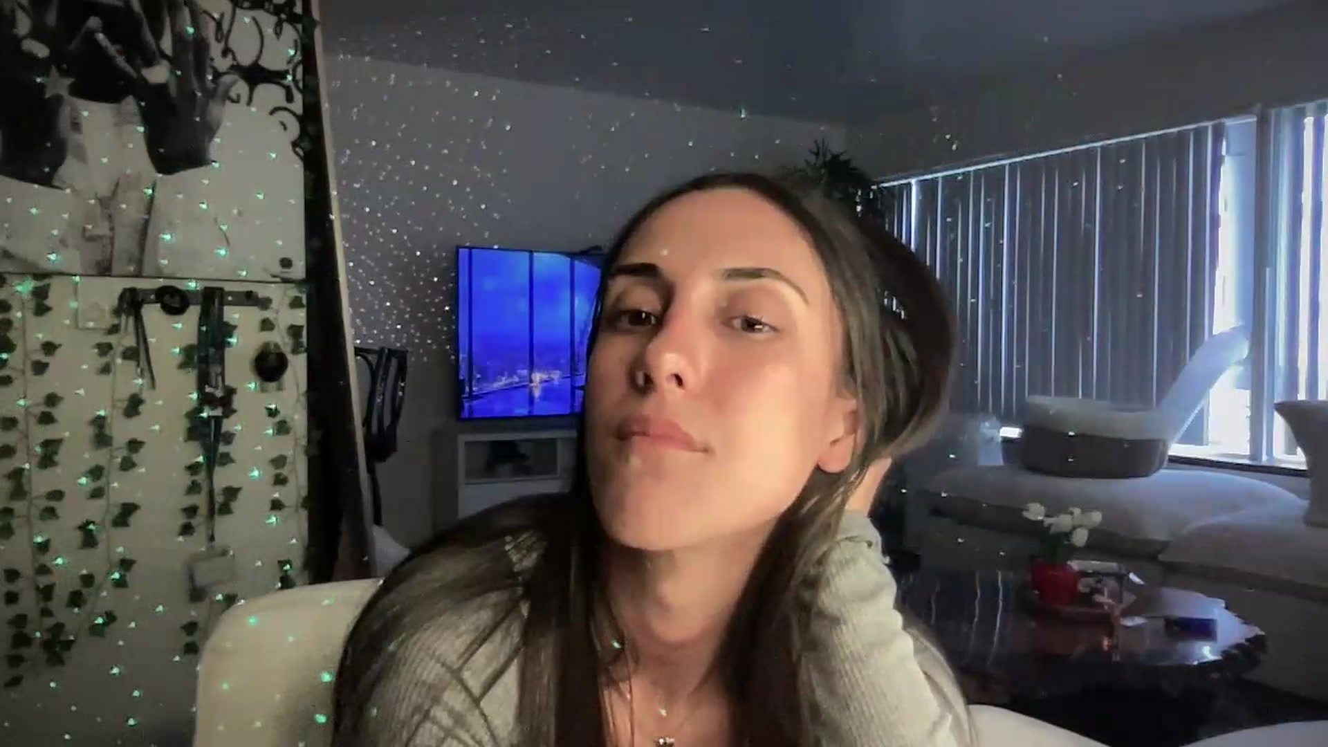 Gallery image thumbnail from LittlePersian's myfreecams stream on, 07/12/2026, 13:30 image 8 of 20
