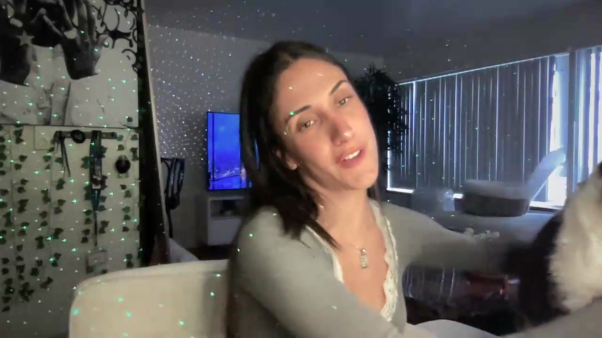 Gallery image thumbnail from LittlePersian's myfreecams stream on, 07/12/2026, 13:30 image 3 of 20