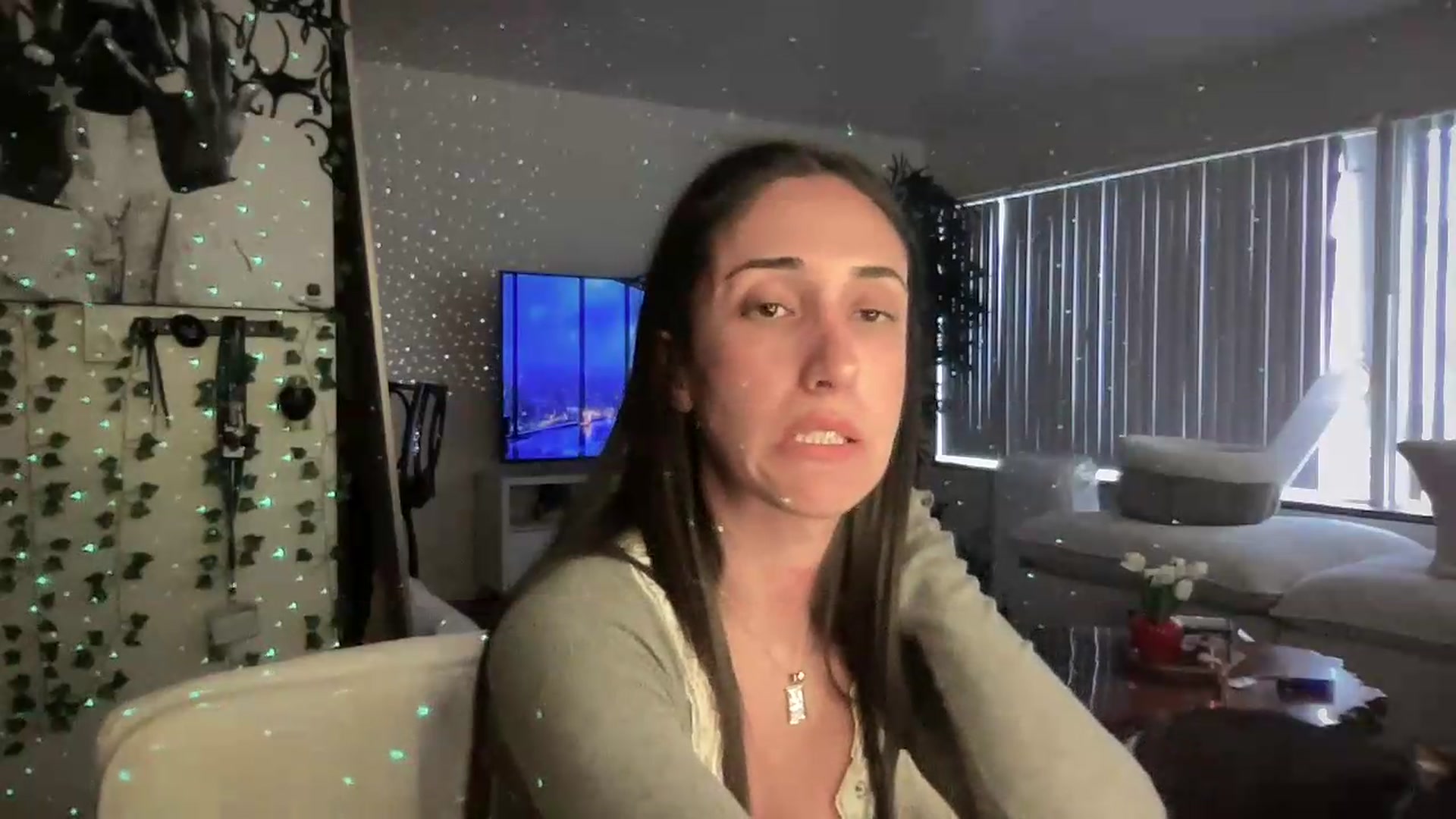 Gallery image thumbnail from LittlePersian's myfreecams stream on, 07/12/2026, 13:30 image 20 of 20