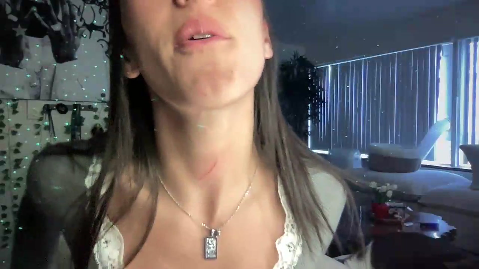 Gallery image thumbnail from LittlePersian's myfreecams stream on, 07/12/2026, 13:30 image 13 of 20