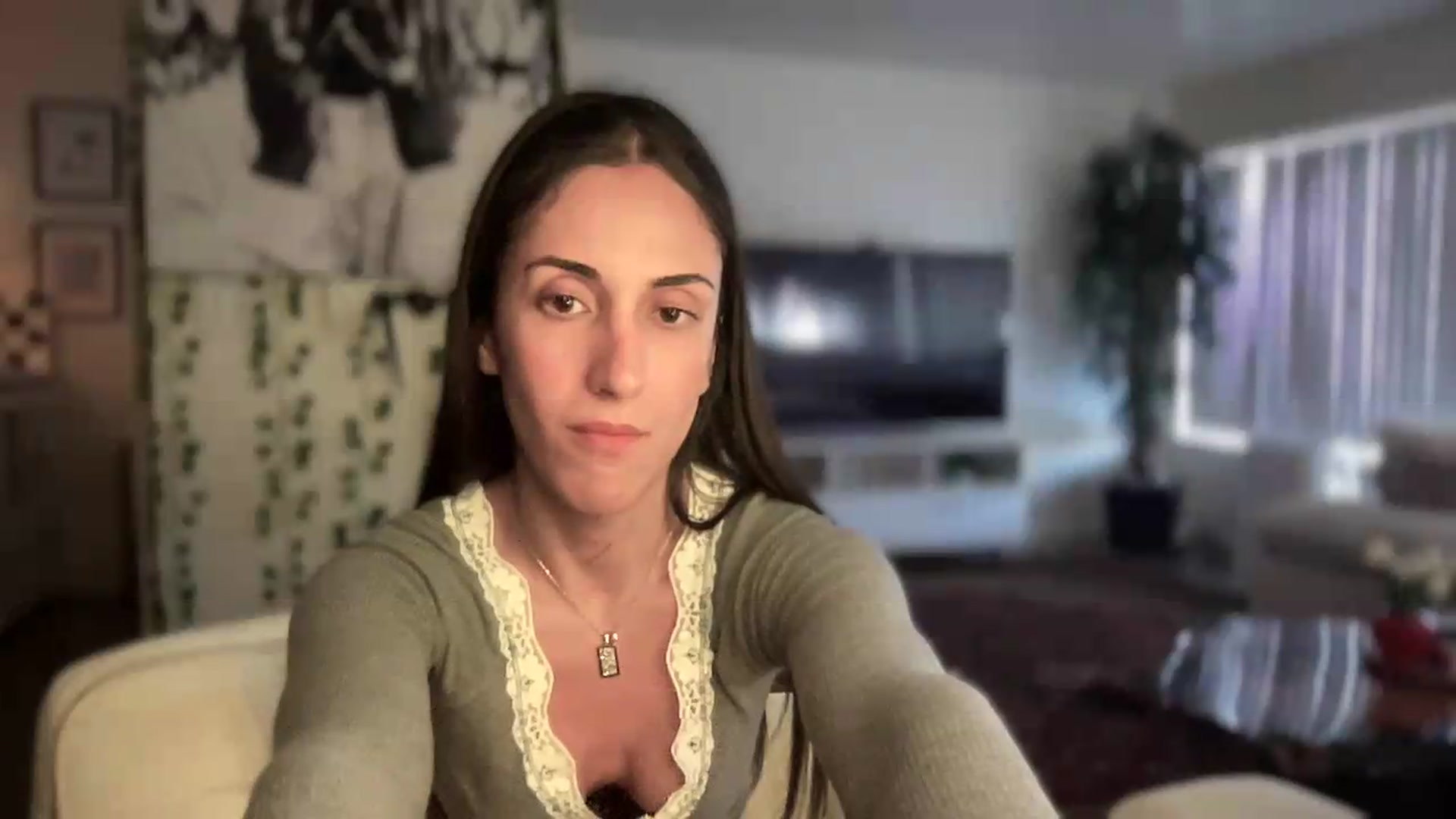 Gallery image thumbnail from LittlePersian's myfreecams stream on, 07/12/2026, 18:01 image 20 of 20