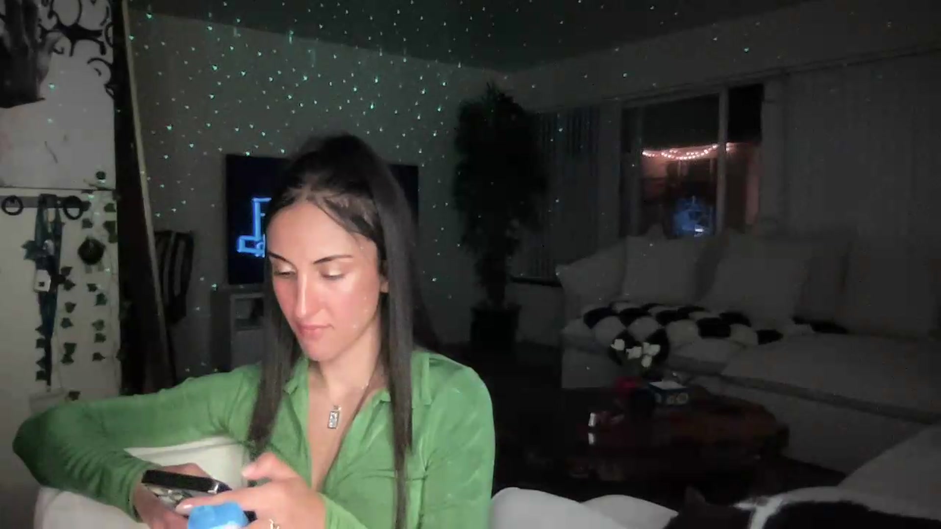 Gallery image thumbnail from LittlePersian's myfreecams stream on, 07/19/2026, 09:39 image 4 of 20