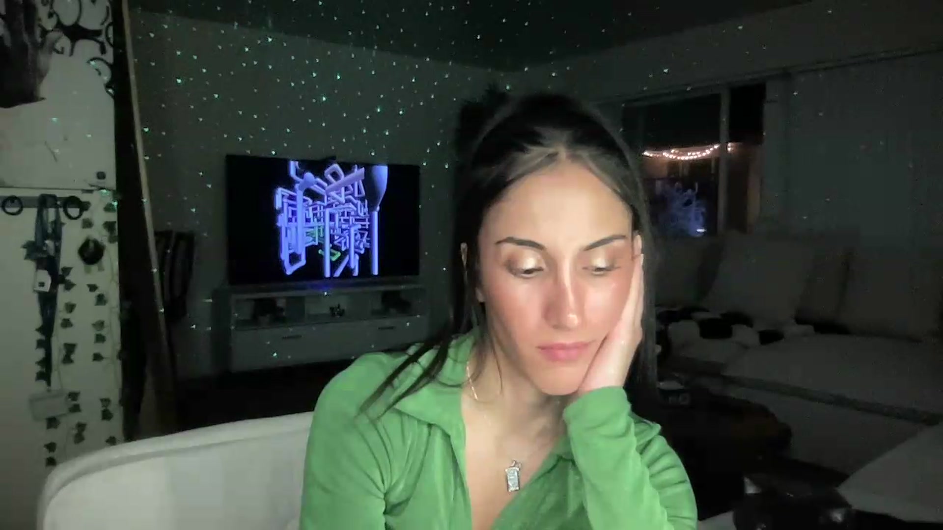 Gallery image thumbnail from LittlePersian's myfreecams stream on, 07/19/2026, 09:39 image 10 of 20