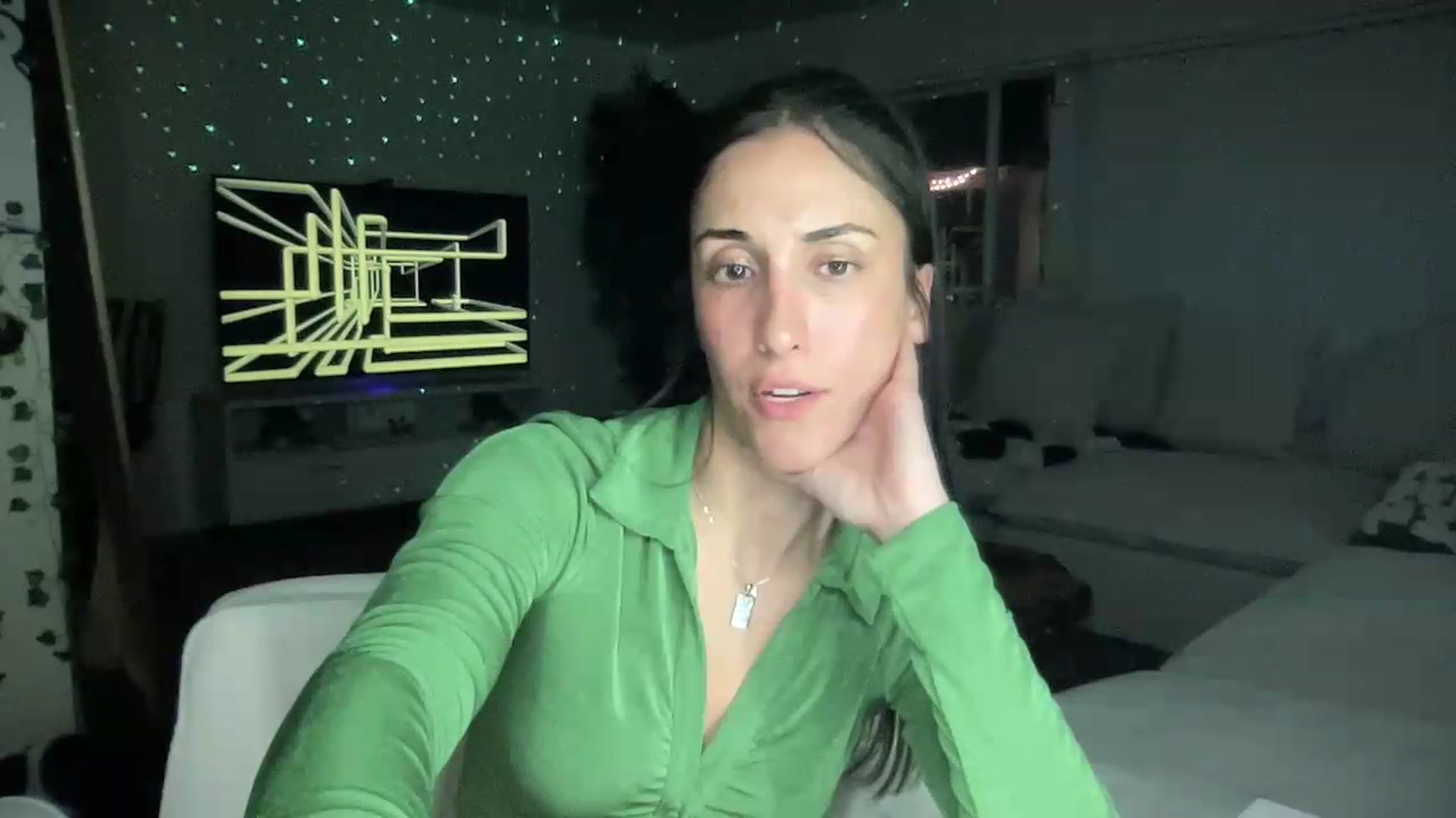Gallery image thumbnail from LittlePersian's myfreecams stream on, 07/19/2026, 10:31 image 20 of 20