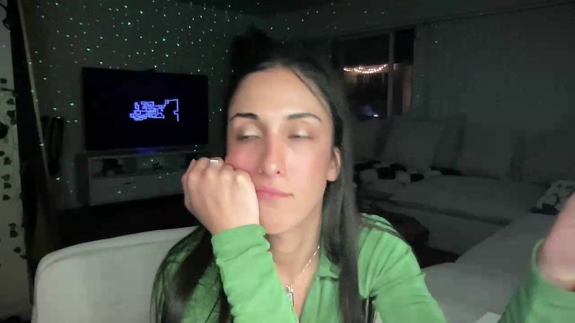 Gallery image thumbnail from LittlePersian's myfreecams stream on, 07/19/2026, 10:31 image 5 of 20