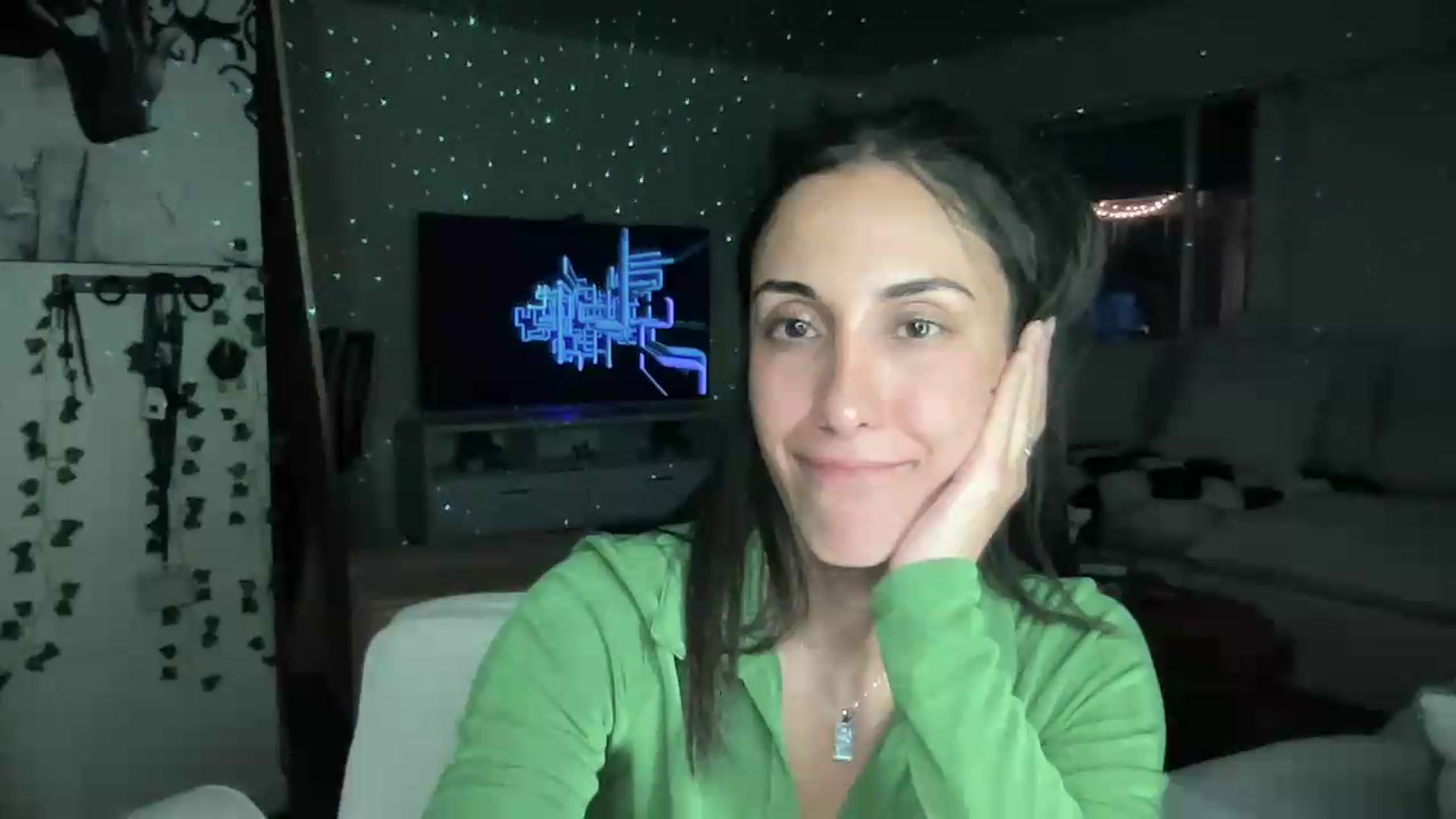 Gallery image thumbnail from LittlePersian's myfreecams stream on, 07/19/2026, 11:36 image 12 of 20
