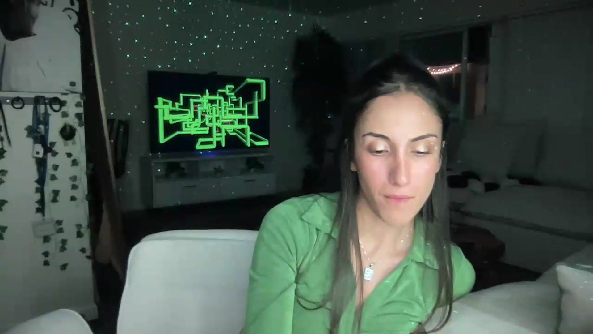 Gallery image thumbnail from LittlePersian's myfreecams stream on, 07/19/2026, 11:36 image 2 of 20
