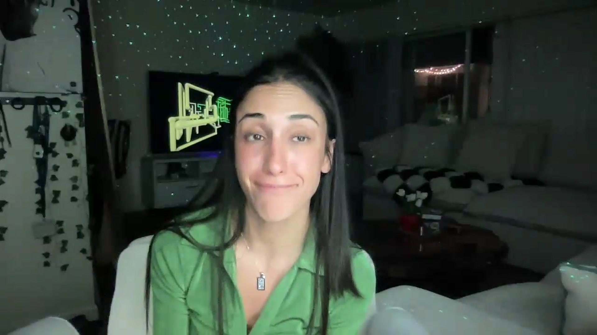 Gallery image thumbnail from LittlePersian's myfreecams stream on, 07/19/2026, 11:36 image 3 of 20