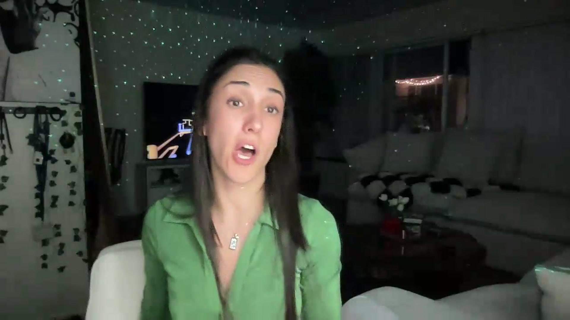 Gallery image thumbnail from LittlePersian's myfreecams stream on, 07/19/2026, 11:36 image 6 of 20