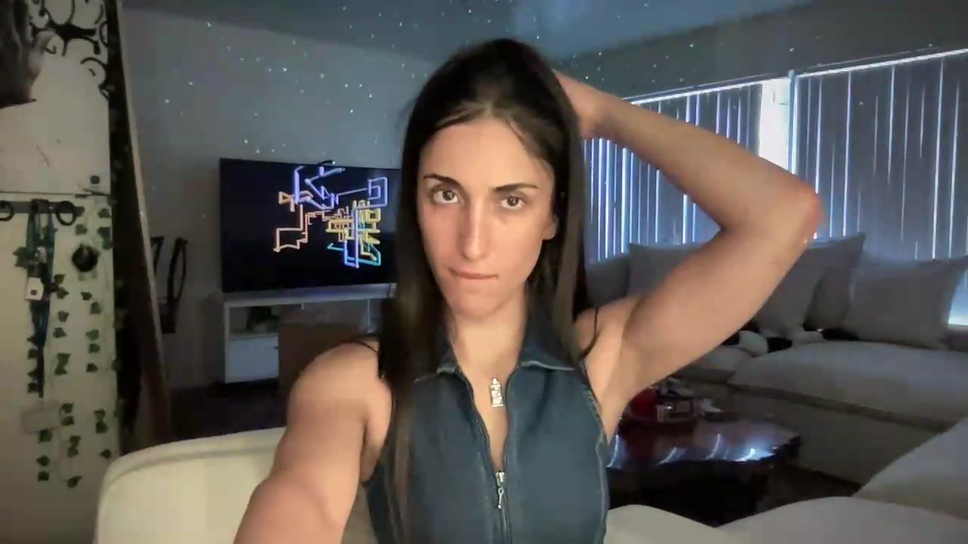 Gallery image thumbnail from LittlePersian's myfreecams stream on, 07/19/2026, 15:37 image 4 of 20