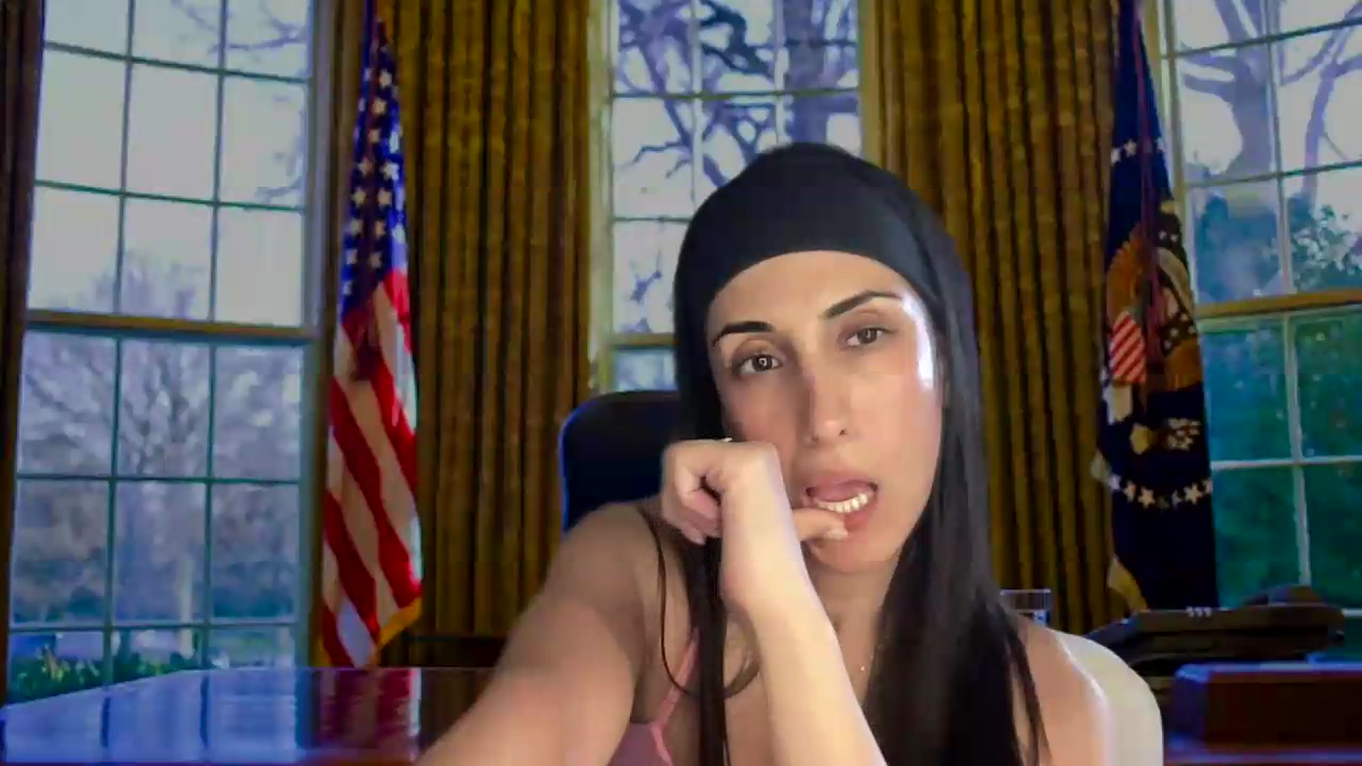 Gallery image thumbnail from LittlePersian's myfreecams stream on, 07/19/2026, 18:50 image 13 of 20
