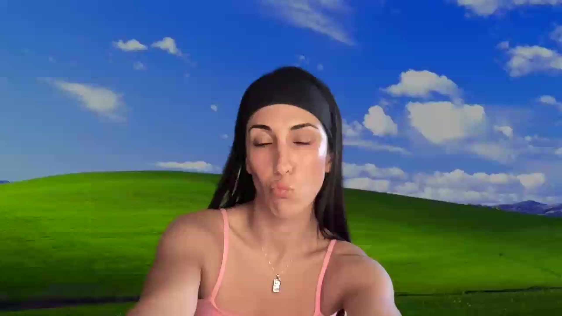 Gallery image thumbnail from LittlePersian's myfreecams stream on, 07/19/2026, 18:50 image 1 of 20