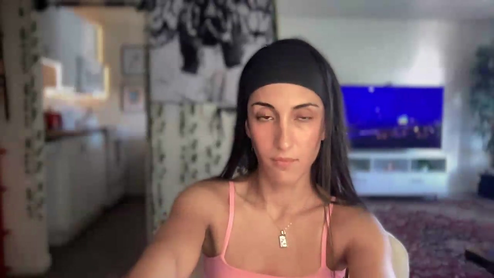 Gallery image thumbnail from LittlePersian's myfreecams stream on, 07/19/2026, 18:50 image 20 of 20